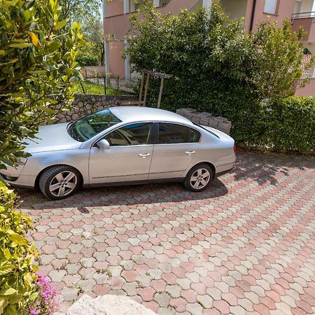 Apartment Mia Čižići Bagian luar foto