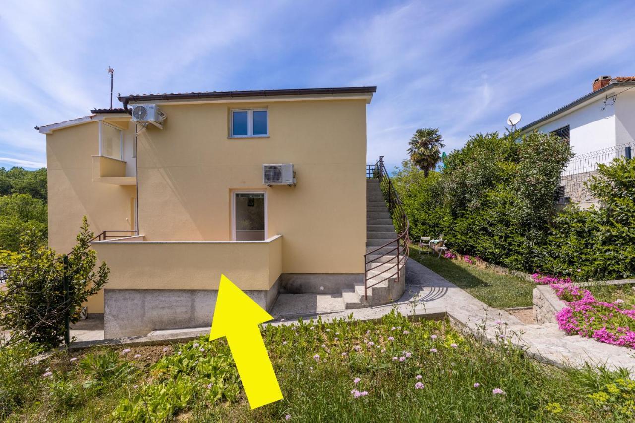 Apartment Mia Čižići Bagian luar foto